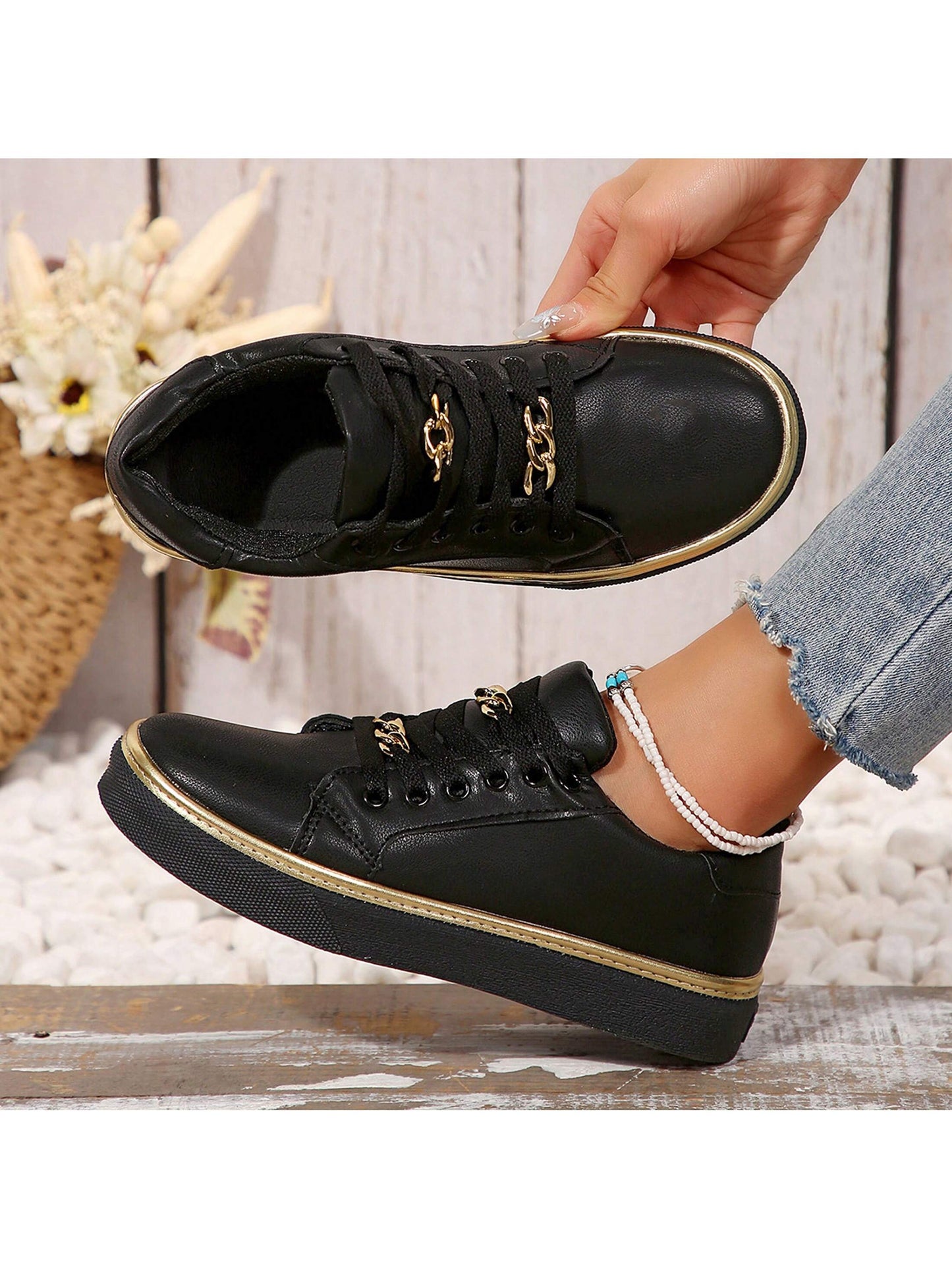 Chic Women's Low Top Canvas Sneakers - Comfortable Everyday Style