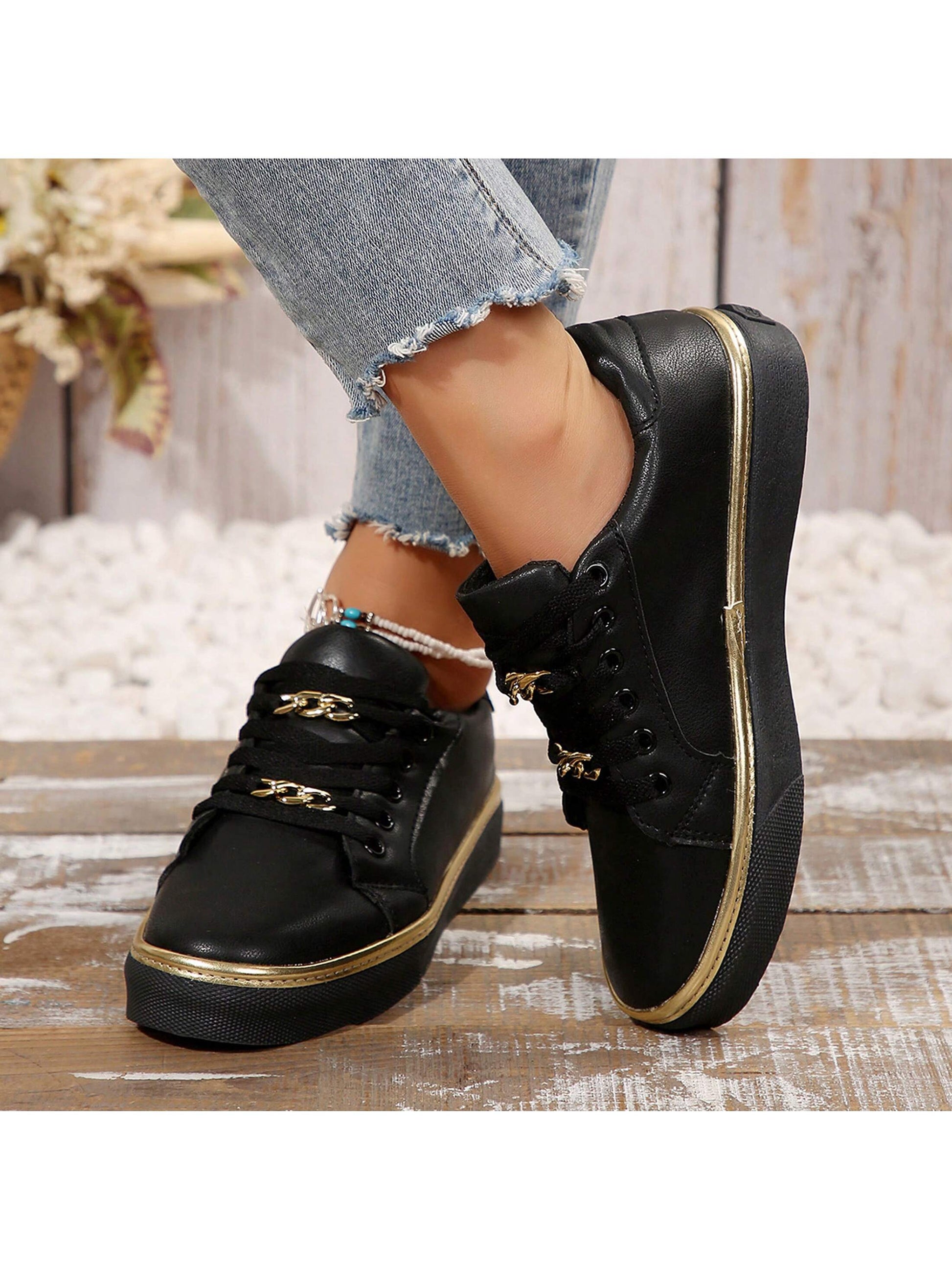 Chic Women's Low Top Canvas Sneakers - Comfortable Everyday Style